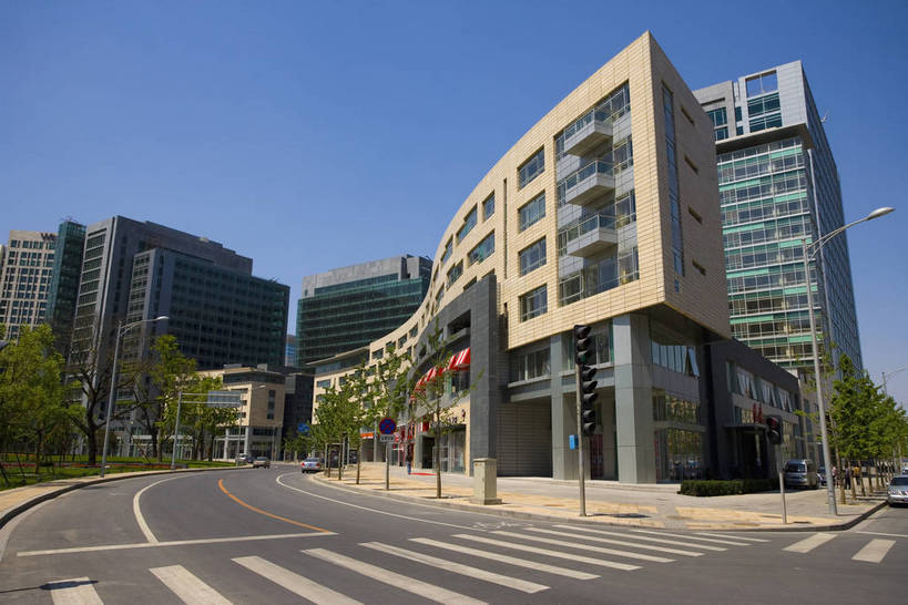高楼大厦,横图,彩色,室外,白天,仰视,商务,办公楼,大厦,道路,建筑,街道,路,摩天大楼,写字楼,公路,北京,中国,亚洲,清澈,交通,建筑物,蓝色,天空,楼宇,商务楼,摄影,明亮,蓝,中国文化,东亚,发展,中华人民共和国,发达,明澈,清彻,清亮,马路,彩图,商业,大楼,高层建筑,高楼,摩天楼,传统文化,bj174