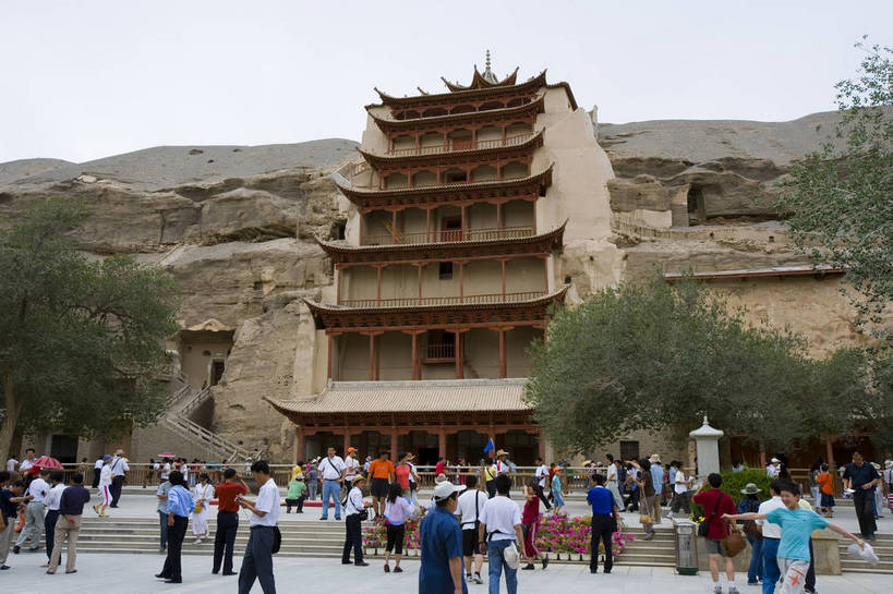 横图,室外,白天,名胜古迹,建筑,敦煌,中国,亚洲,艺术,悬崖,塔,旅游胜地,摄影,宗教,洞穴,石窟,东亚,甘肃,甘肃省,莫高窟,世界文化遗产,中华人民共和国,西北地区,甘,酒泉,酒泉市,古代文明,千佛洞,敦煌八景,彩图,庙,敦煌莫高窟,三危山,三危山景区,bj174