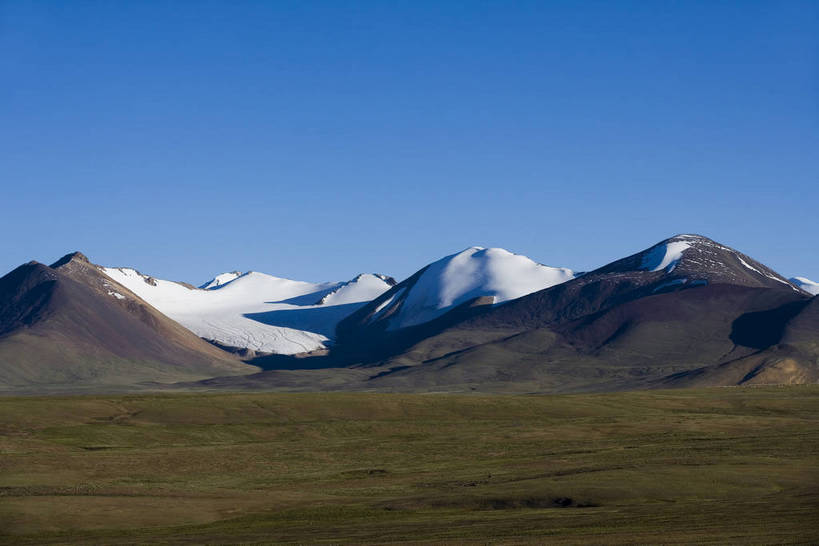 横图,室外,白天,雪,雪山,道路,中国,亚洲,清澈,山峦,西藏,天空,自然,天,旅游胜地,摄影,宗教,藏,东亚,西藏自治区,青海,青海省,中华人民共和国,西南地区,西北地区,青,明澈,清彻,清亮,彩图,唐古拉山脉,唐古拉山,唐古拉山口,bj174
