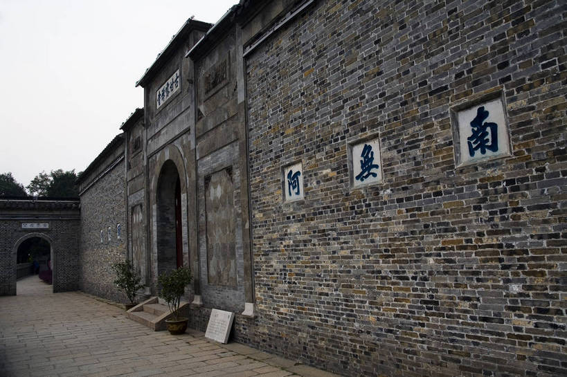 寺庙,横图,彩色,室外,白天,旅游,度假,名胜古迹,标志建筑,地标,建筑,中国,遗迹,图片,建筑群,古典,古迹,文物,娱乐,建设,古建筑,江苏,享受,休闲,旅游胜地,放松,摄影,中国文化,古文明,东亚,镇江,旅行,游览,寺,传统文化,甘露寺,bj174