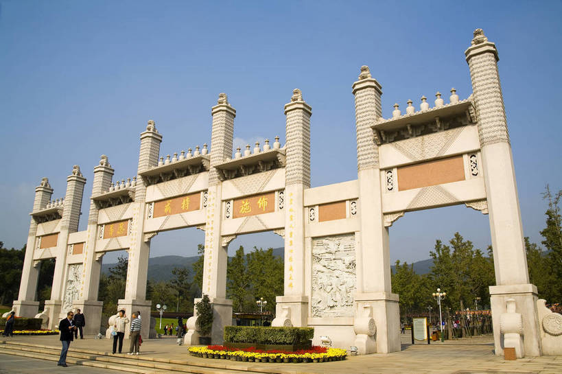 横图,彩色,室外,白天,旅游,度假,喷泉,雕塑,中国,亚洲,风俗,清澈,雕像,佛像,塑像,图片,文化遗产,云,历史,娱乐,干净,传统,佛,灵山大佛,无锡,白云,蓝天,享受,休闲,放松,精神,摄影,宗教,佛教,古代建筑,蓝,文明,中国文化,东亚,江苏省,中华人民共和国,制度,彩图,旅行,bj174