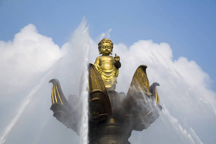 横图,彩色,室外,白天,旅游,度假,喷泉,雕塑,中国,亚洲,风俗,清澈,雕像,佛像,塑像,图片,文化遗产,云,历史,娱乐,干净,传统,佛,灵山大佛,无锡,白云,蓝天,享受,休闲,放松,精神,摄影,宗教,佛教,古代建筑,蓝,文明,中国文化,东亚,江苏省,中华人民共和国,制度,彩图,旅行,bj174