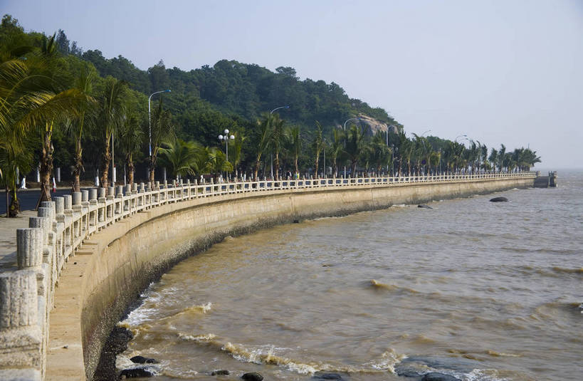 横图,彩色,室外,白天,旅游,度假,石头,美景,水,城市风光,城市,建筑,船,中国,亚洲,海岸,海边,景观,水边,渡船,交通,娱乐,现代,传统,特色,白云,蓝天,绿地,天,享受,休闲,器皿,景色,放松,运输,摄影,居住,研磨,臼杵,文明,特殊,参观,东亚,珠海,广东省,研杵,研钵,中华人民共和国,臼,珠海市,特别,交流,海滩,彩图,观光,旅行,居住区,bj174