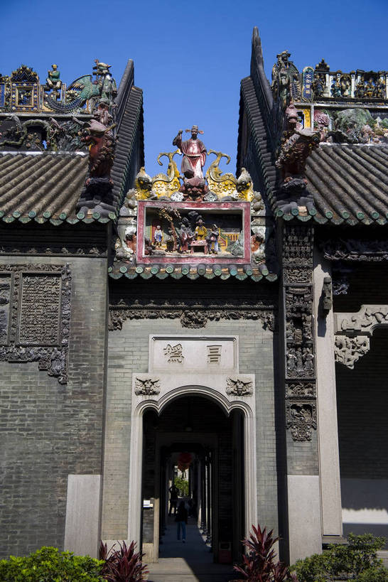 竖图,彩色,室外,白天,旅游,度假,美景,城市风光,标志建筑,城市,地标,建筑,广州,中国,亚洲,花纹,风俗,艺术,雕刻,浮雕,图案,纹理,景观,建筑群,艺术品,古典,文化,娱乐,建设,现代,传统,特色,绿地,天,享受,休闲,景色,放松,精神,竖,摄影,精致,居住,矗立,美好,文明,中国文化,传说,特殊,耸立,精美,参观,青砖,东亚,广东省,中华人民共和国,广州市,民族文化,挺立,雕琢,流传,制度,特别,陈家祠,交流,彩图,观光,旅行,居住区,bj174