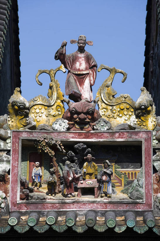 竖图,彩色,室外,白天,旅游,度假,美景,城市风光,标志建筑,城市,地标,建筑,广州,中国,亚洲,花纹,风俗,艺术,雕刻,浮雕,图案,纹理,景观,建筑群,艺术品,古典,文化,娱乐,建设,现代,传统,特色,绿地,天,享受,休闲,景色,放松,精神,竖,摄影,精致,居住,矗立,美好,文明,中国文化,传说,特殊,耸立,精美,参观,青砖,东亚,广东省,中华人民共和国,广州市,民族文化,挺立,雕琢,流传,制度,特别,陈家祠,交流,彩图,观光,旅行,居住区,bj174