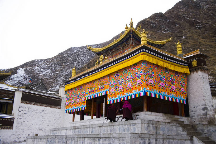 寺庙,横图,彩色,室外,旅游,名胜古迹,标志建筑,地标,建筑,中国,亚洲,朝拜,节日,民俗,图片,文化遗产,建筑群,宏伟,文化,建设,虔诚,祈祷,健康,气派,许愿,摄影,宗教,佛教,信仰,古代建筑,纪念,祈求,祭祀,中国文化,参观,东亚,甘肃省,藏传佛教,拉卜楞寺,中华人民共和国,甘南,释教,夏河,平安,旅行,游览,庙,寺,传统文化,bj174