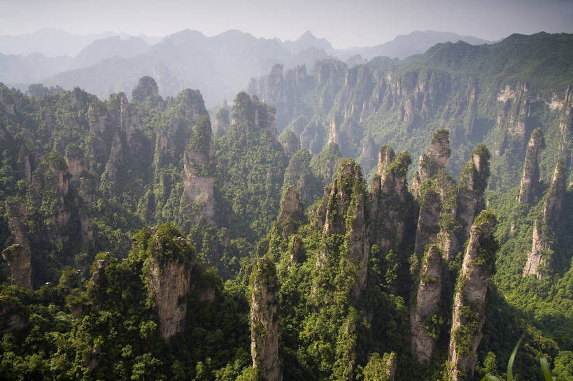 横图,彩色,室外,白天,旅游,度假,名胜古迹,山,标志建筑,地标,建筑,张家界,中国,亚洲,遗迹,壮观,图片,景观,山峰,古迹,文物,娱乐,建设,古建筑,风景区,树木,自然,享受,休闲,旅游胜地,景色,放松,摄影,美妙,自然风光,古文明,东亚,湖南,天子山,中华人民共和国,旅行,bj174