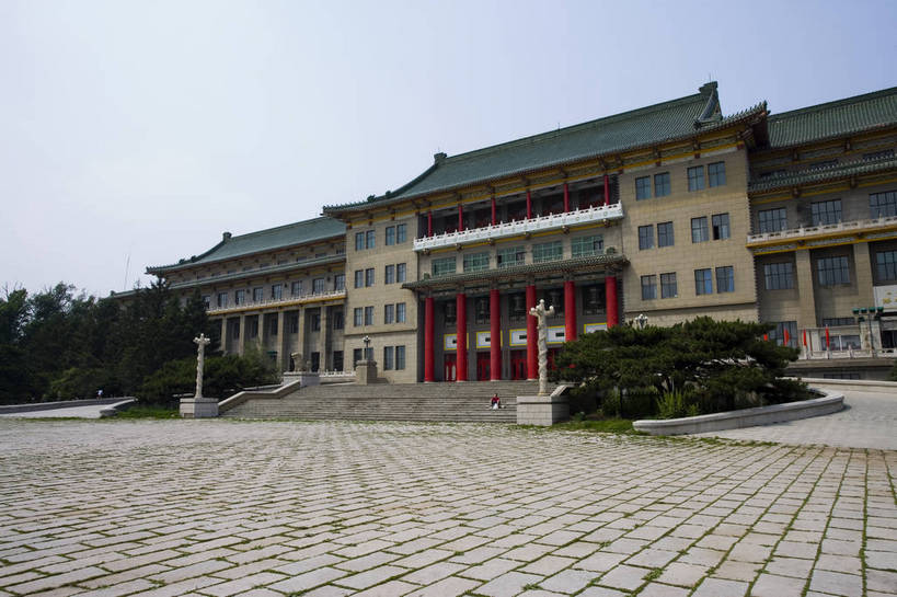 客厅,横图,室内,特写,白天,旅游,度假,名胜古迹,城市风光,标志建筑,城市,地标,建筑,中国,亚洲,遗迹,古迹,历史,文物,娱乐,建设,古建筑,历史建筑,地标建筑,享受,休闲,旅游胜地,放松,文化广场,居室,参观,古文明,东亚,伪满,吉林,长春,中华人民共和国,旅行,皇宫,bj174