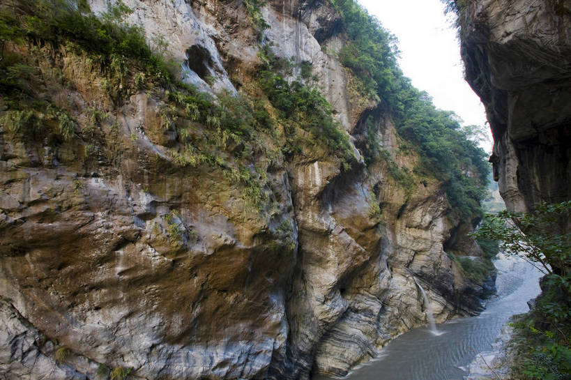 无人,公园,横图,彩色,室外,白天,旅游,度假,名胜古迹,山,树林,峡谷,标志建筑,地标,建筑,台湾,中国,亚洲,遗迹,景观,山谷,古迹,文物,娱乐,建设,古建筑,自然,溪水,享受,休闲,旅游胜地,放松,摄影,国家公园,古文明,东亚,花莲县,南投县,港澳台,中华人民共和国,台湾省,台中,台中市,太鲁阁国家公园,花莲,南投,次高太鲁阁国立公园,台,台湾太鲁阁国家公园,太鲁阁,bj174