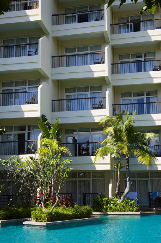 无人,游泳池,竖图,彩色,室外,特写,白天,旅游,建筑,酒店,三亚,中国,亚洲,景观,海湾,海南,旅游胜地,竖,摄影,海南省,度假村,东亚,三亚市,中华人民共和国,华南地区,琼,旅行,旅店,亚龙湾,亚龙湾国家旅游度假区,三亚喜来登度假酒店,喜来登度假酒店,bj174