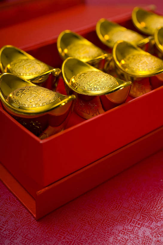 无人,竖图,彩色,室内,静物,中国,许多,装饰,图片,艺术品,很多,盒子,装饰品,多个,竖,财富,摄影,礼品,中国文化,东亚,影棚拍摄,元宝,传统文化,bj174