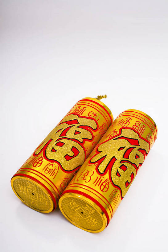 无人,竖图,彩色,室内,特写,静物,鞭炮,中国,春节,新年,节日,图片,装饰品,两个,福字,饰品,竖,摄影,中国文化,东亚,爆竹,影棚拍摄,传统文化,bj174