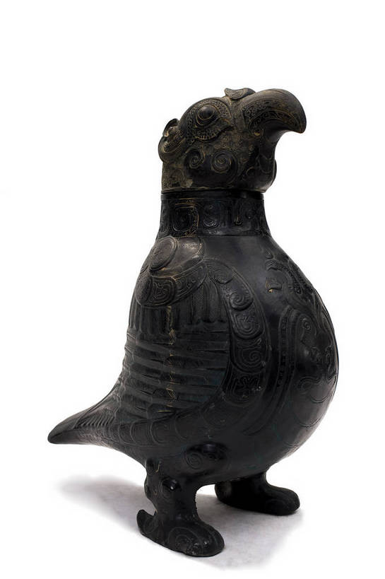 竖图,彩色,静物,杯子,中国,雕刻,图片,文化遗产,艺术品,历史,文物,装饰品,古代,一个,酒杯,摄影,单个,古董,中国文化,东亚,青铜器,古远,古代文明,美术工艺,影棚拍摄,传统文化,西周太保鸟形卣,卣,bj174