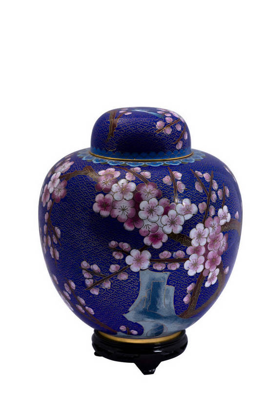 竖图,彩色,静物,中国,彩绘,瓷器,雕刻,图片,陶瓷,文化遗产,陶瓷制品,艺术品,历史,文物,装饰品,古代,一个,摄影,单个,古董,中国文化,东亚,古远,彩釉,古代文明,美术工艺,景泰蓝,影棚拍摄,传统文化,bj174