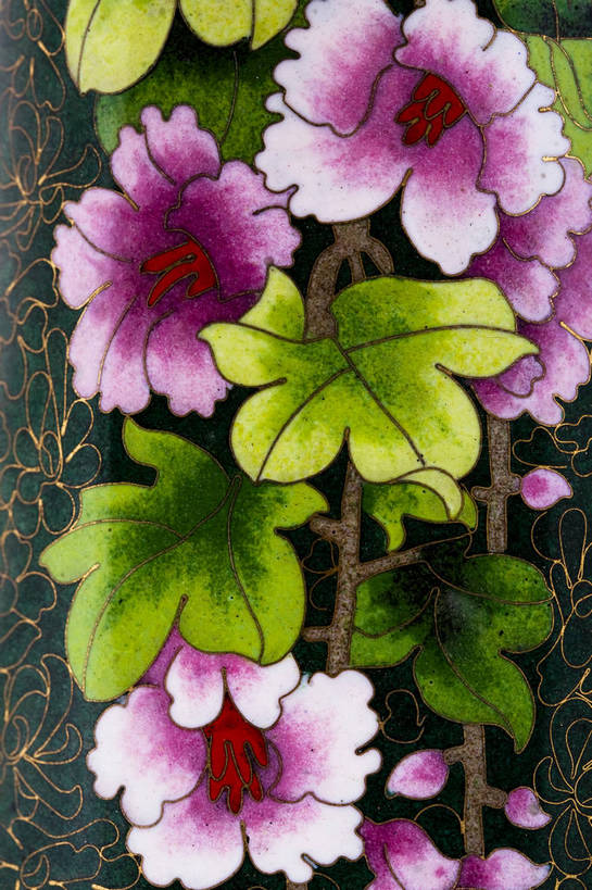 竖图,彩色,静物,中国,彩绘,瓷器,雕刻,图片,陶瓷,文化遗产,陶瓷制品,艺术品,历史,文物,装饰品,古代,一个,摄影,单个,古董,中国文化,东亚,古远,彩釉,古代文明,美术工艺,景泰蓝,影棚拍摄,传统文化,bj174