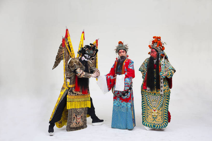 京剧桃园结义 分享到 图片编号 tkf005_2334255 授权许可类型 rf