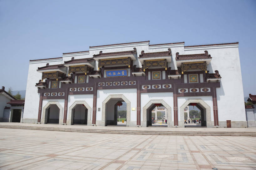 寺庙,横图,彩色,室外,白天,旅游,度假,名胜古迹,标志建筑,地标,建筑,中国,亚洲,游人,遗迹,图片,庭院,景观,建筑群,院子,古典,古迹,文物,娱乐,建设,古建筑,江苏,无锡,祥符寺,享受,休闲,灵山,旅游胜地,放松,摄影,宗教,风光,神圣,中国文化,古文明,东亚,中华人民共和国,庄严,旅行,传统文化,bj174