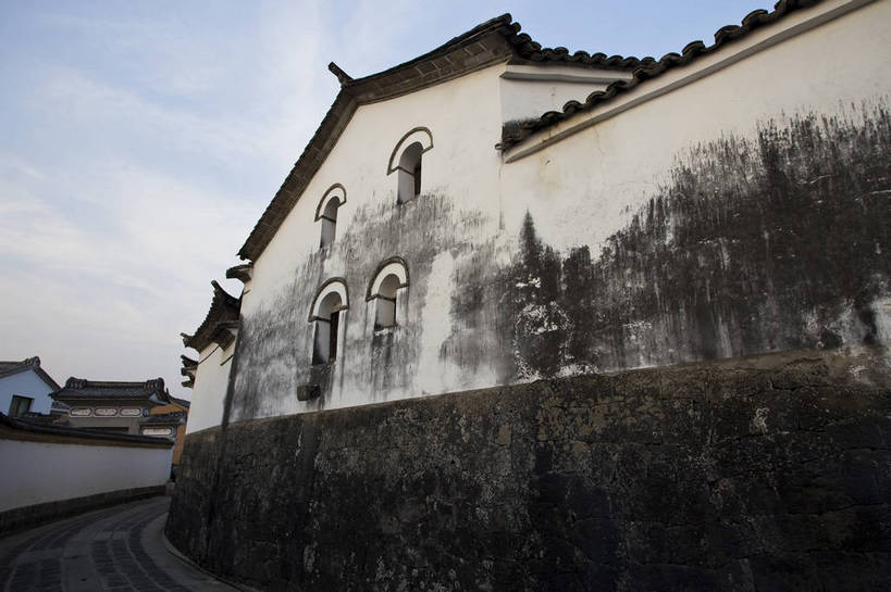 无人,横图,彩色,室外,白天,旅游,度假,美景,名胜古迹,标志建筑,城市,道路,地标,建筑,街道,路,公路,腾冲,中国,亚洲,遗迹,民俗,图片,景观,建筑群,交通,古典,古迹,历史,文物,娱乐,建设,古建筑,云南,民居,古镇,古代,地标建筑,享受,休闲,旅游胜地,景色,放松,摄影,都市风光,文明,中国文化,古文明,东亚,云南省,中华人民共和国,西南地区,滇,保山,保山市,古远,马路,旅行,旧居,传统文化,和顺古镇,腾冲县,bj174