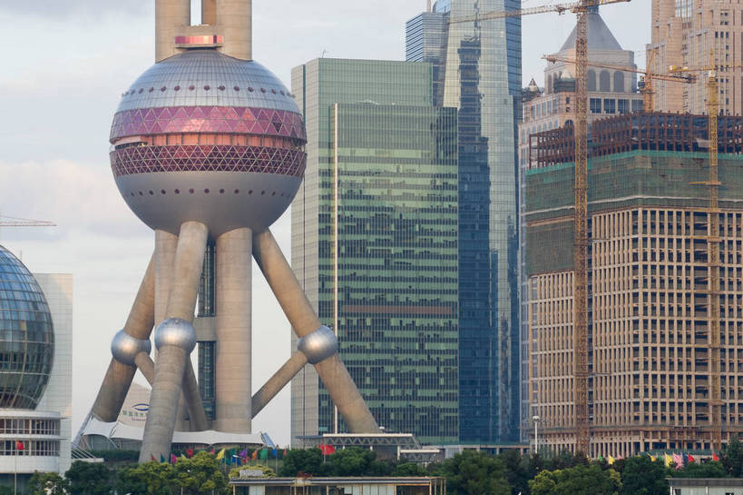 无人,摄影师,横图,彩色,室外,白天,旅游,城市,大厦,建筑,上海,中国,亚洲,壮观,高大,楼群,浦东,建筑物,现代化,白云,风景,蓝天,外滩,经济,雄伟,市区,陆家嘴,摄像师,幽静,商业,高层建筑,东方明珠塔,标志性建筑,bj174