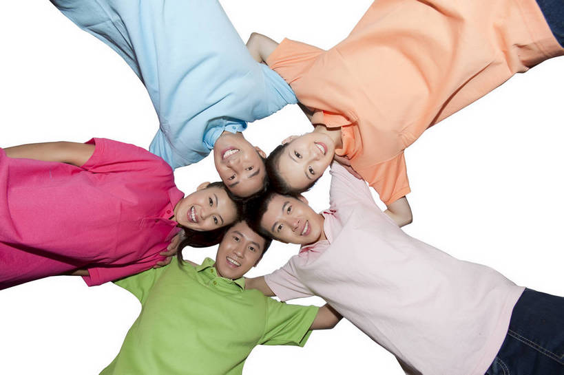 东方人,伙伴,站,微笑,横图,彩色,室外,白天,正面,仰视,时尚,友谊,合作,团队,建筑,北京,中国,图片,圈,许多人,美丽,年轻,T恤,休闲装,现代建筑,围,一群人,享受,休闲,商务楼,活力,可爱,美女,自信,摄影,生活方式,青春,优雅,勾肩搭背,同伴,顶头,团结,友情,男人,男性,年轻男性,年轻女性,女人,女性,亚洲人,中国人,年轻人,半身,影棚拍摄,高兴,愉快,bj174