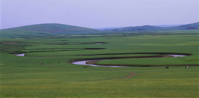 无人,横图,彩色,室外,白天,旅游,度假,草地,草原,美景,名胜古迹,山,山脉,标志建筑,地标,建筑,中国,亚洲,放牧,曲折,遗迹,图片,云,古迹,文物,娱乐,建设,古建筑,风景,天空,自然,平原,享受,休闲,远景,旅游胜地,放松,蒙,摄影,地理,蜿蜒,风光,宁静,自然风光,古文明,东亚,游牧,内蒙古,中华人民共和国,华北地区,内蒙古自治区,呼伦贝尔,呼伦贝尔市,河,呼伦贝尔草原,bj174