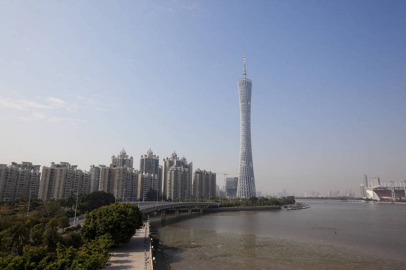 横图,彩色,室外,白天,旅游,度假,名胜古迹,标志建筑,地标,建筑,广州,中国,遗迹,图片,建筑群,古迹,文物,娱乐,建设,现代,古建筑,现代建筑,地标建筑,享受,休闲,旅游胜地,摩天大厦,放松,摄影,文明,电视塔,古文明,珠江,繁荣,发达,江,旅行,bj174