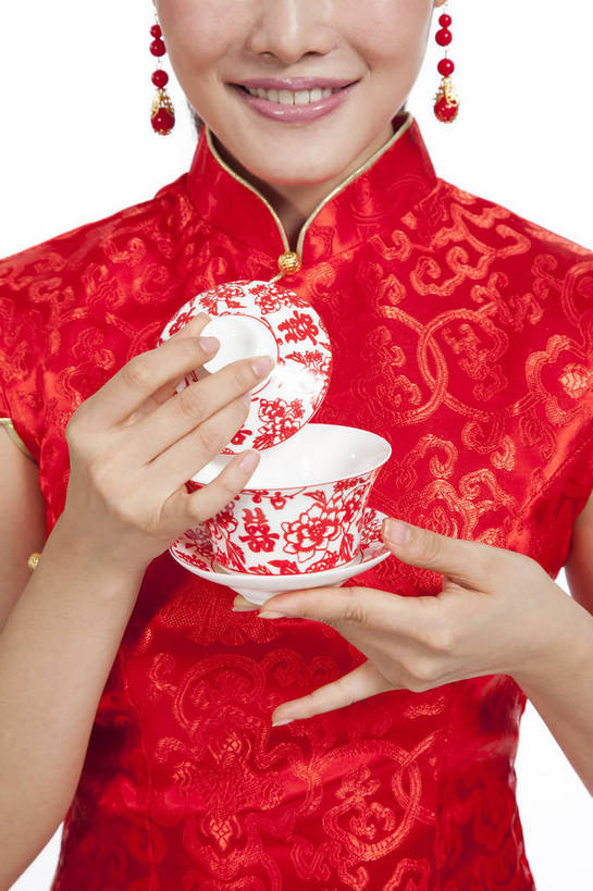东方人,站,笑,竖图,彩色,室内,白天,抠图,白色背景,正面,民族服装,时尚,成功,北京,中国,仅一个人,旗袍,节日,庆祝,图片,古典,文化,传统,庆典,喜庆,成熟,可爱,美女,竖,自信,摄影,生活方式,纪念,青春,优雅,品茶,乐观,妖娆,年轻女性,女人,女性,亚洲人,中国人,年轻人,半身,影棚拍摄,礼服,愉快,bj174