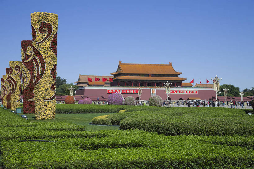 无人,故宫,天安门,广场,横图,彩色,室外,白天,旅游,度假,名胜古迹,标志建筑,地标,建筑,北京,天安门广场,中国,遗迹,花坛,图片,建筑群,古典,古迹,文物,娱乐,建设,古建筑,享受,休闲,旅游胜地,放松,摄影,城楼,文明,中国文化,气氛,长安街,古文明,国庆节,旅行,bj174