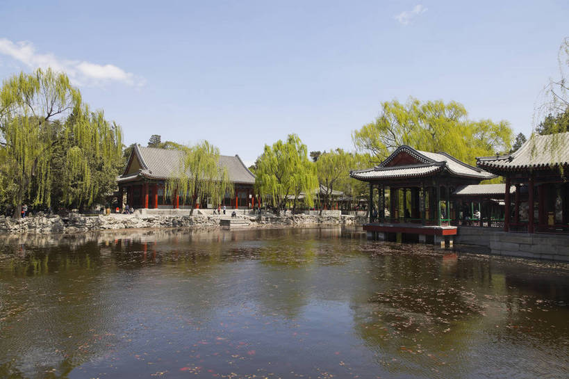 无人,公园,颐和园,横图,彩色,室外,白天,旅游,度假,湖,名胜古迹,标志建筑,地标,建筑,北京,中国,遗迹,图片,建筑群,岸,古典,古迹,文物,娱乐,建设,古建筑,享受,休闲,旅游胜地,放松,摄影,园林,小镇,文明,中国文化,古文明,皇家园林,旅行,bj174