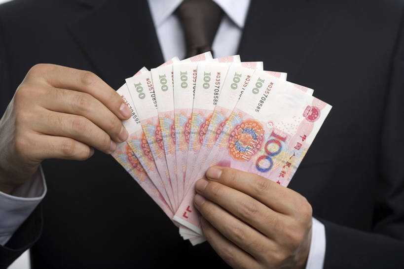 商务人士,商务男性,横图,特写,抠图,白色背景,正面,衬衫,商务,成功,钱