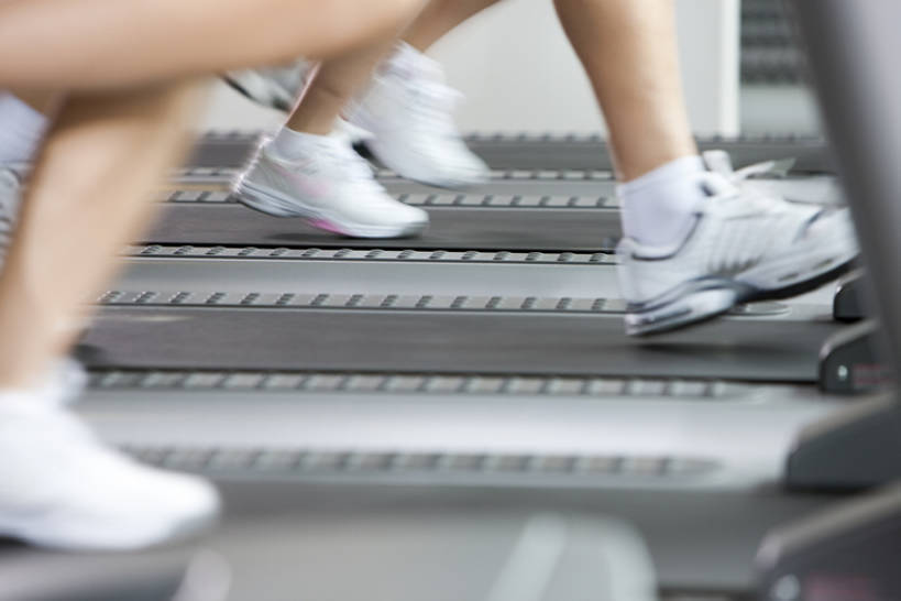 东方人,成年人,中年人,四个人,运动员,体育馆,健身房,运动场,横图,室内,白天,侧面,运动服,运动鞋,锻炼,运动,鞋子,北京,中国,亚洲,训练,设备,体育场,物品,衣服,健康,健身器械,活力,摄影,活动,灵感,迅速,动作,敏捷,决心,努力,东亚,运动馆,体育,男人,男性,年轻女性,女人,女性,亚洲人,中国人,年轻人,彩图,健身,跑步机,例行公事,健身俱乐部,bj175