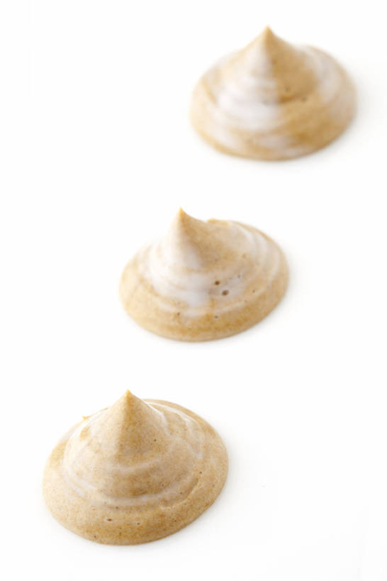 无人,竖图,特写,白色背景,按摩,化妆,美容,静物,北京,中国,亚洲,一排,护肤,堆叠,形状,整齐,材料,润肤露,排列,三个,自然,保养,享受,休闲,健康,面膜,放松,SPA水疗,保健,温泉浴场,摄影,有机食品,混合,泥,简单,化妆用品,草本,队列,清新,华贵,东亚,养颜,替代疗法,美化,矿泉疗养地,彩图,影棚拍摄,水疗,SPA美容,成分,bj175