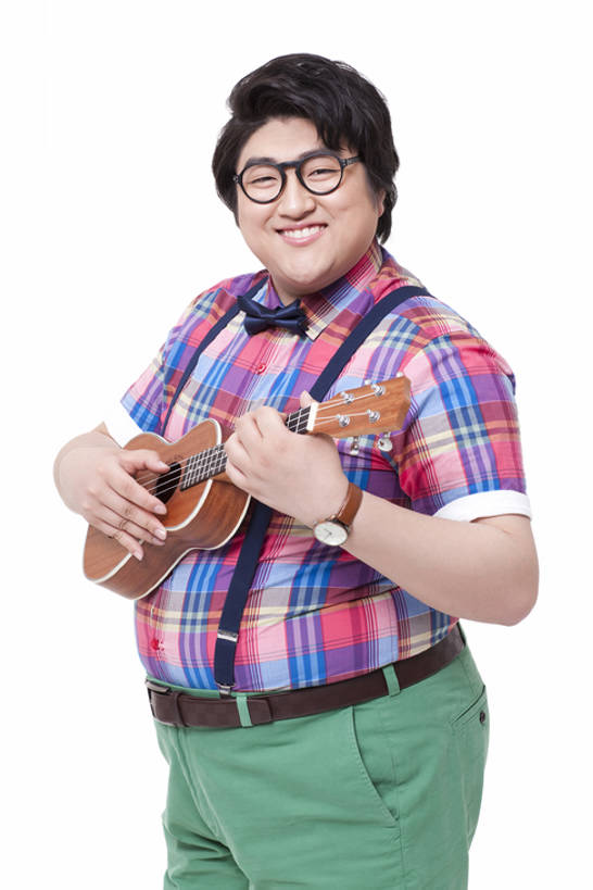 东方人,成年人,肥胖,一个人,笑,微笑,露齿笑,竖图,留白,白色背景,侧面,时尚,快乐,幸福,北京,中国,亚洲,仅一个男性,仅一个人,小的,方格,格子,领结,眼镜,吉他,弦乐器,音乐,弹奏,拿着,注视,休闲装,仅一个年轻男性,观察,看,休闲,活力,乐趣,摄影,影棚,生活方式,观看,背带,幽默,察看,享乐,关注,摄影棚,反差,东亚,男人,男性,年轻男性,亚洲人,中国人,年轻人,休闲活动,半身,彩图,影棚拍摄,欢乐,拍摄,bj175