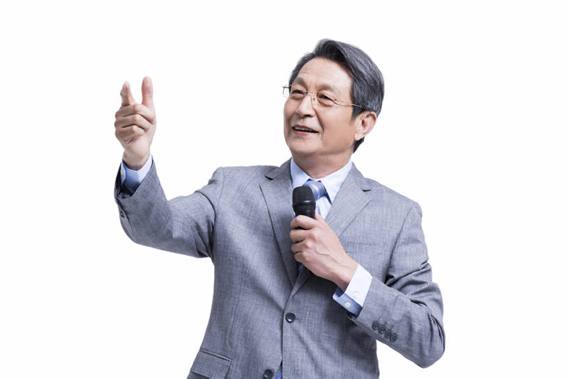 东方人,成年人,老年人,一个人,商务人士,教师,商务男性,笑,微笑,露齿