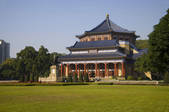 tkf001_306054