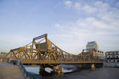 tkf001_306700