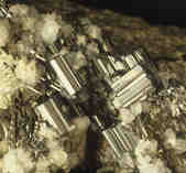 tkm001_781457