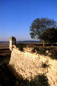 tkm001_820207