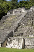 tkm003_207944